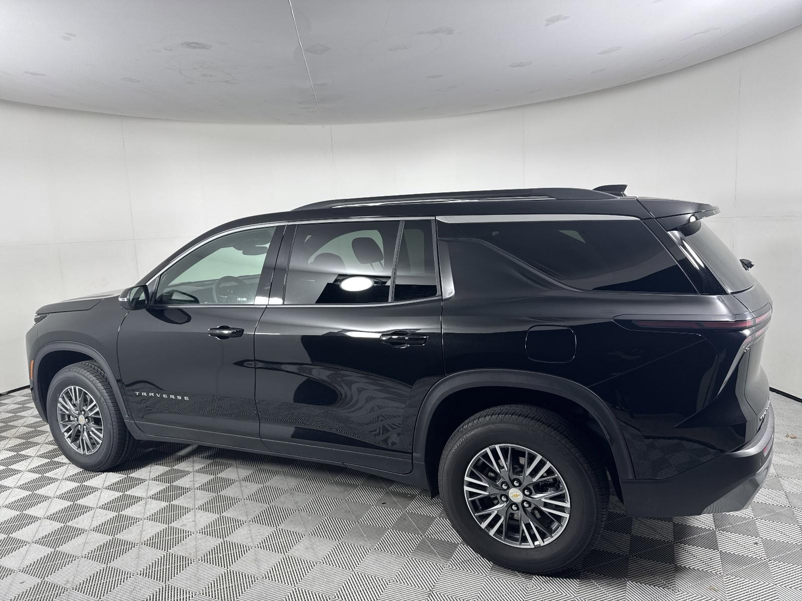 2025 Chevrolet Traverse Vehicle Photo in GEORGETOWN, TX 78626-7508