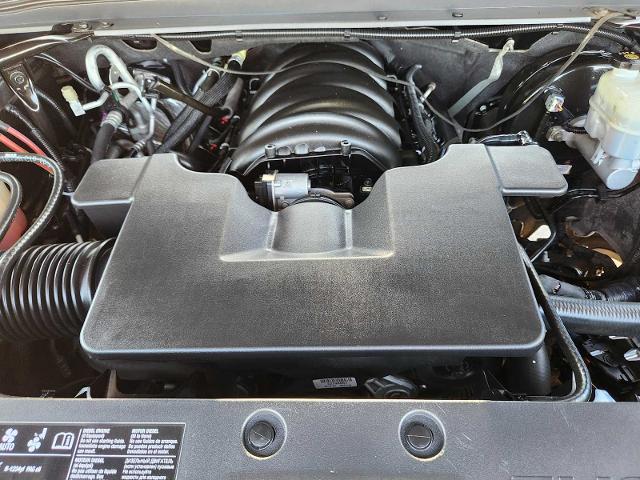 2018 Chevrolet Suburban Vehicle Photo in DENTON, TX 76210-9321