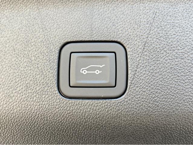 2025 Chevrolet Suburban Vehicle Photo in BEAUFORT, SC 29906-4218