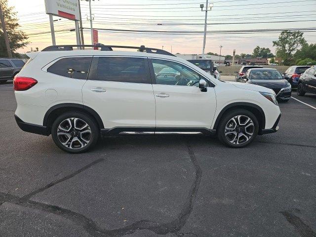 2023 Subaru Ascent Vehicle Photo in Harrisburg, PA 17111-1033