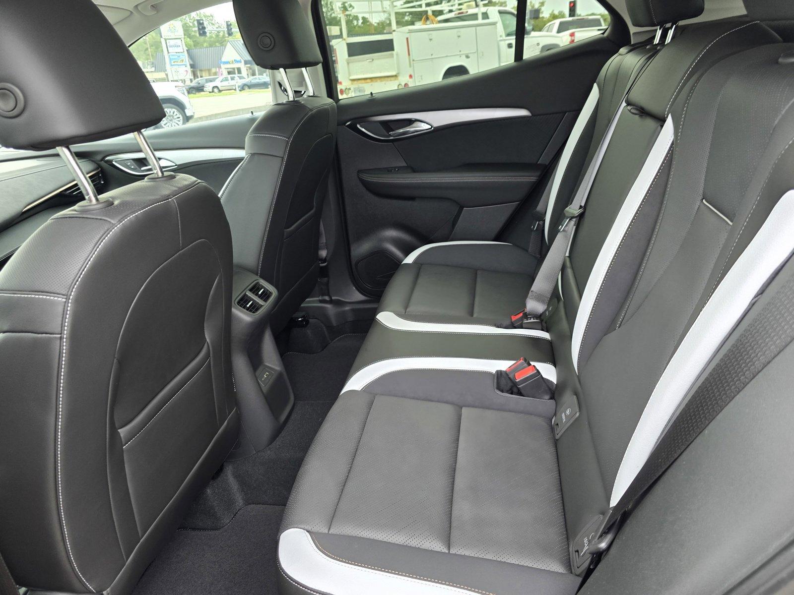 2024 Buick Envision Vehicle Photo in Rolla, MO 65401