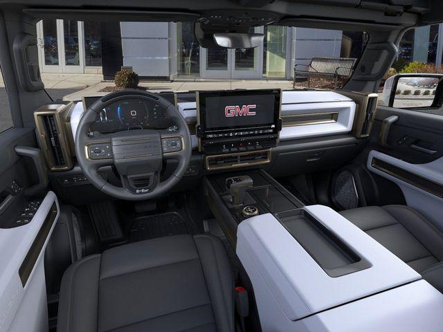 2025 GMC HUMMER EV SUV Vehicle Photo in DANBURY, CT 06810-5034