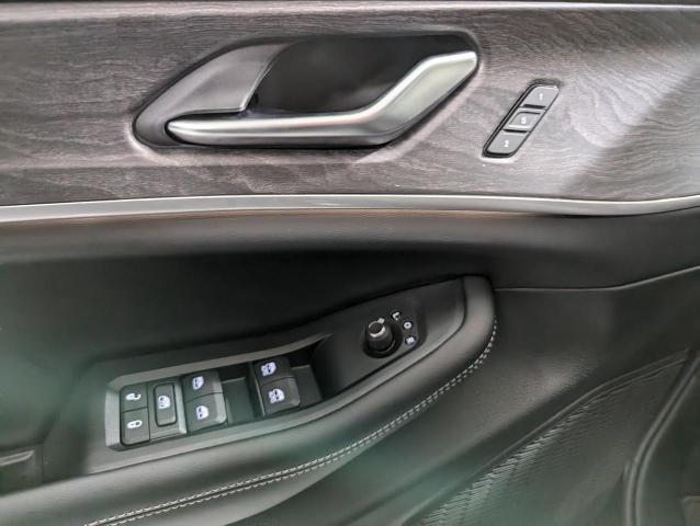 2025 Jeep Grand Cherokee Vehicle Photo in Oshkosh, WI 54901