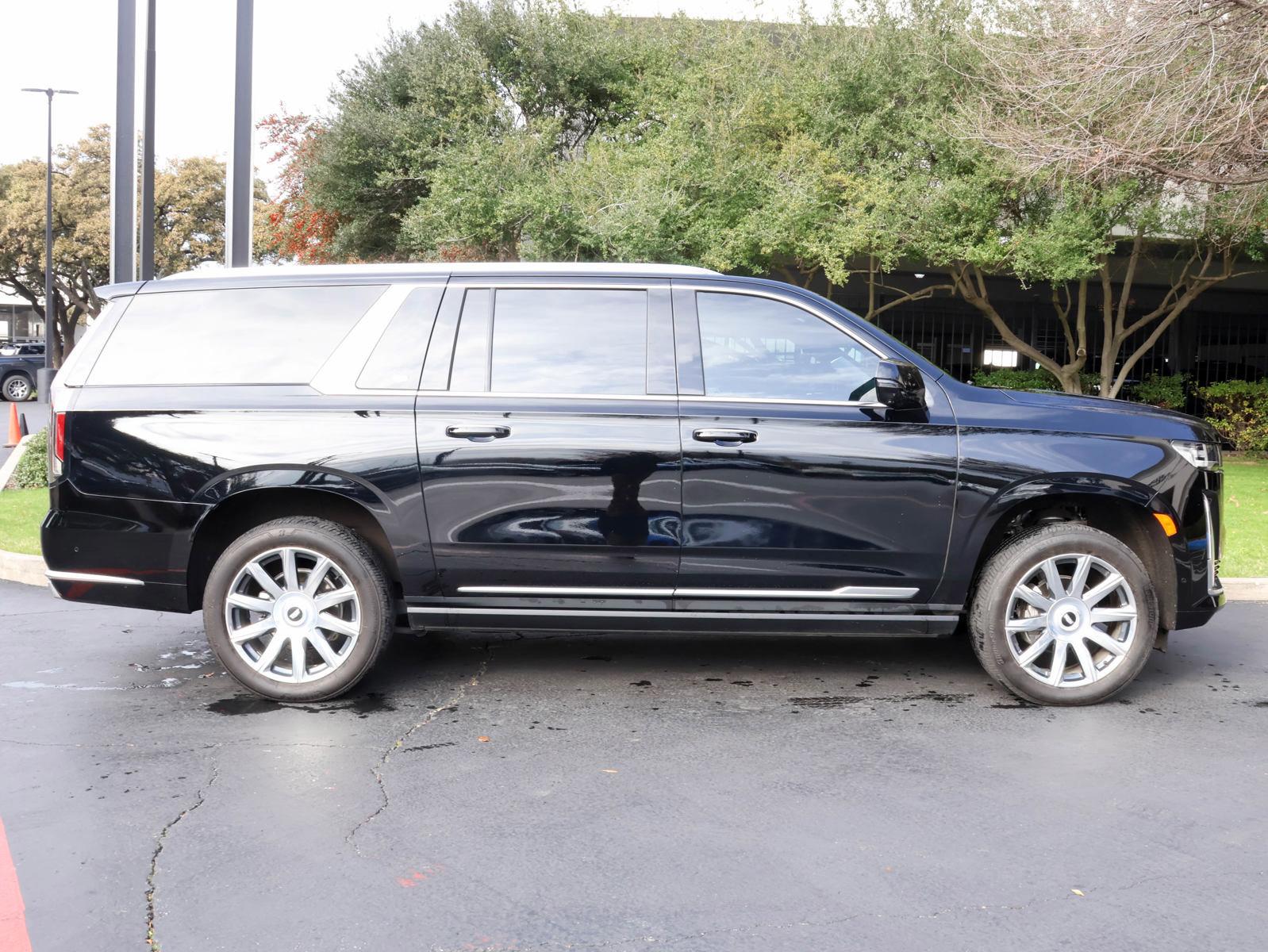 2024 Cadillac Escalade ESV Vehicle Photo in DALLAS, TX 75209-3095