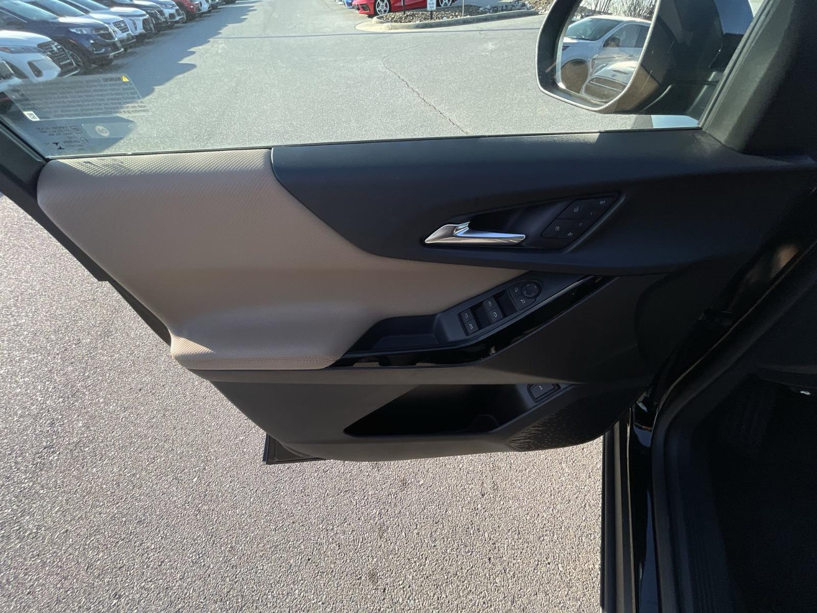 2025 Chevrolet Equinox Vehicle Photo in BENTONVILLE, AR 72712-4322