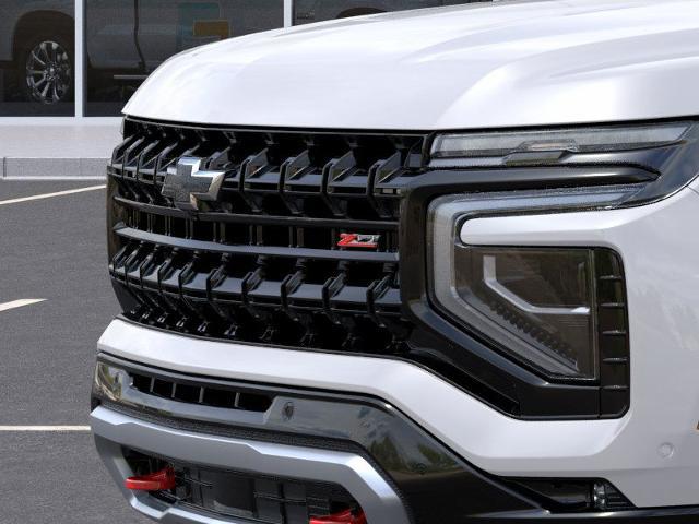 2025 Chevrolet Suburban Vehicle Photo in GILBERT, AZ 85297-0446