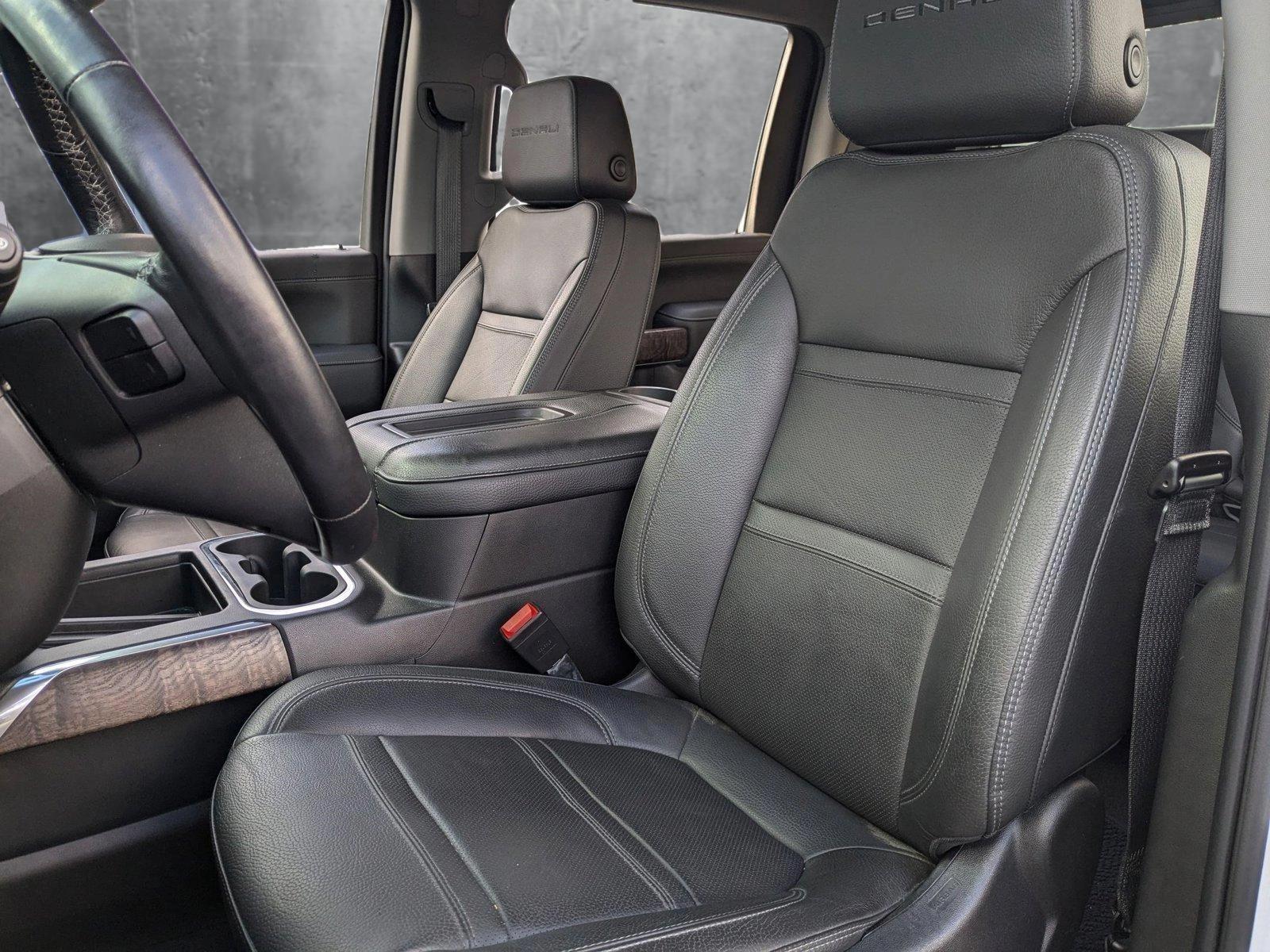 2022 GMC Sierra 3500 HD Vehicle Photo in VALENCIA, CA 91355-1705