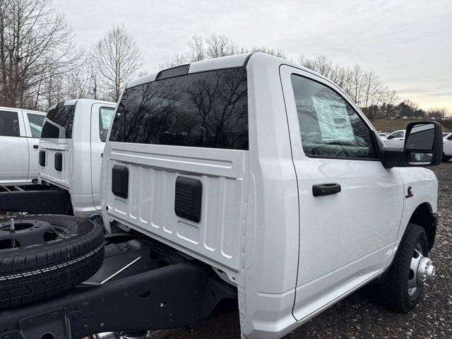 2024 Ram 3500 Chassis Cab Vehicle Photo in Doylsetown, PA 18901