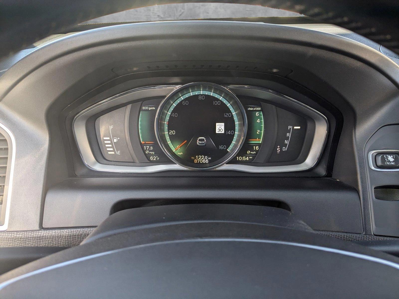 2015 Volvo XC60 Vehicle Photo in Towson, MD 21204