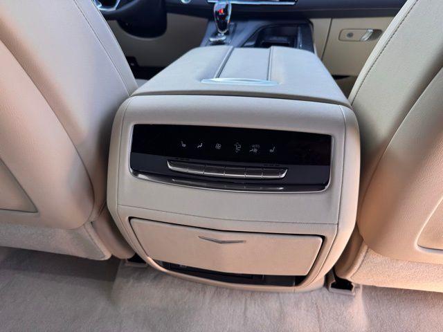 2024 Cadillac Escalade Vehicle Photo in DELRAY BEACH, FL 33483-3294
