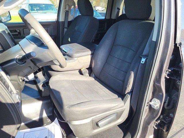 2019 Ram 1500 Classic Vehicle Photo in THOMPSONTOWN, PA 17094-9014