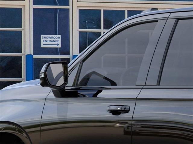 2025 Chevrolet Tahoe Vehicle Photo in ENGLEWOOD, CO 80113-6708