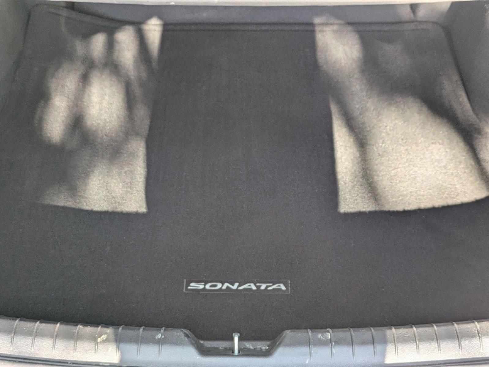 2022 Hyundai SONATA Hybrid Vehicle Photo in Tampa, FL 33614