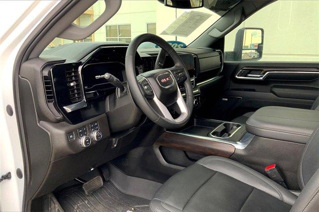 2024 GMC Sierra 3500 HD Vehicle Photo in TOPEKA, KS 66609-0000