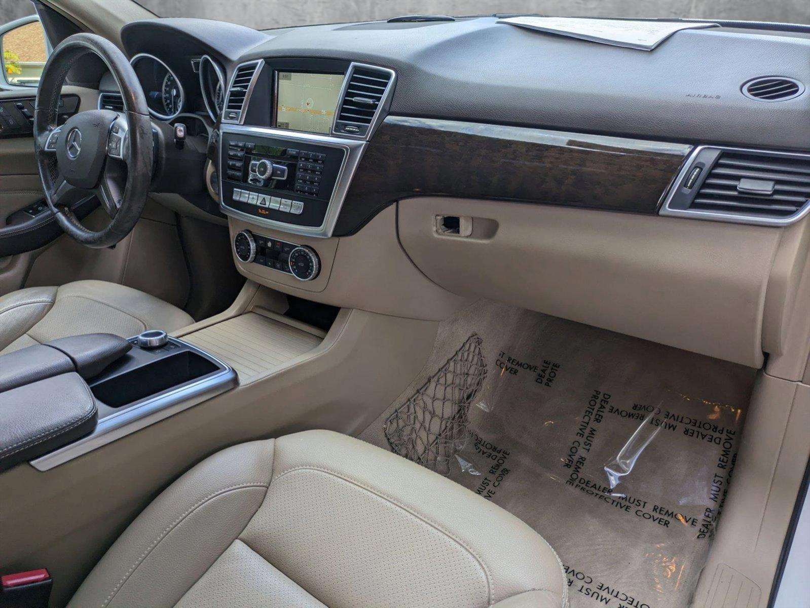 2015 Mercedes-Benz M-Class Vehicle Photo in GREENACRES, FL 33463-3207