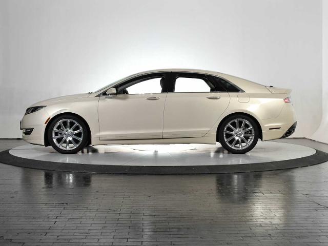 2016 Lincoln MKZ Vehicle Photo in DALLAS, TX 75235