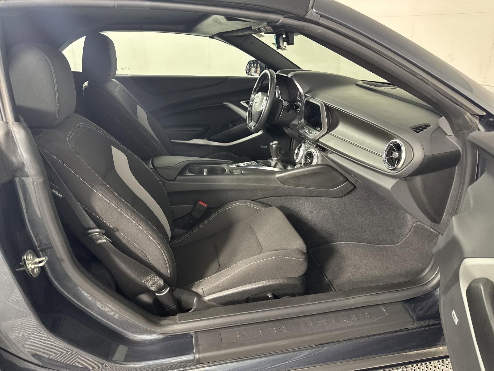 2023 Chevrolet Camaro Vehicle Photo in GEORGETOWN, TX 78626-7508