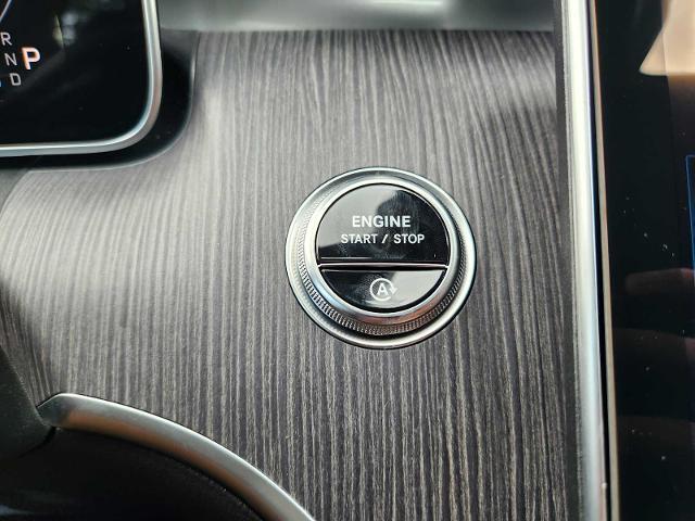2025 Mercedes-Benz C-Class Vehicle Photo in HOUSTON, TX 77079