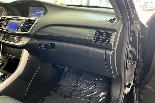 2013 Honda Accord Sedan Vehicle Photo in Grapevine, TX 76051
