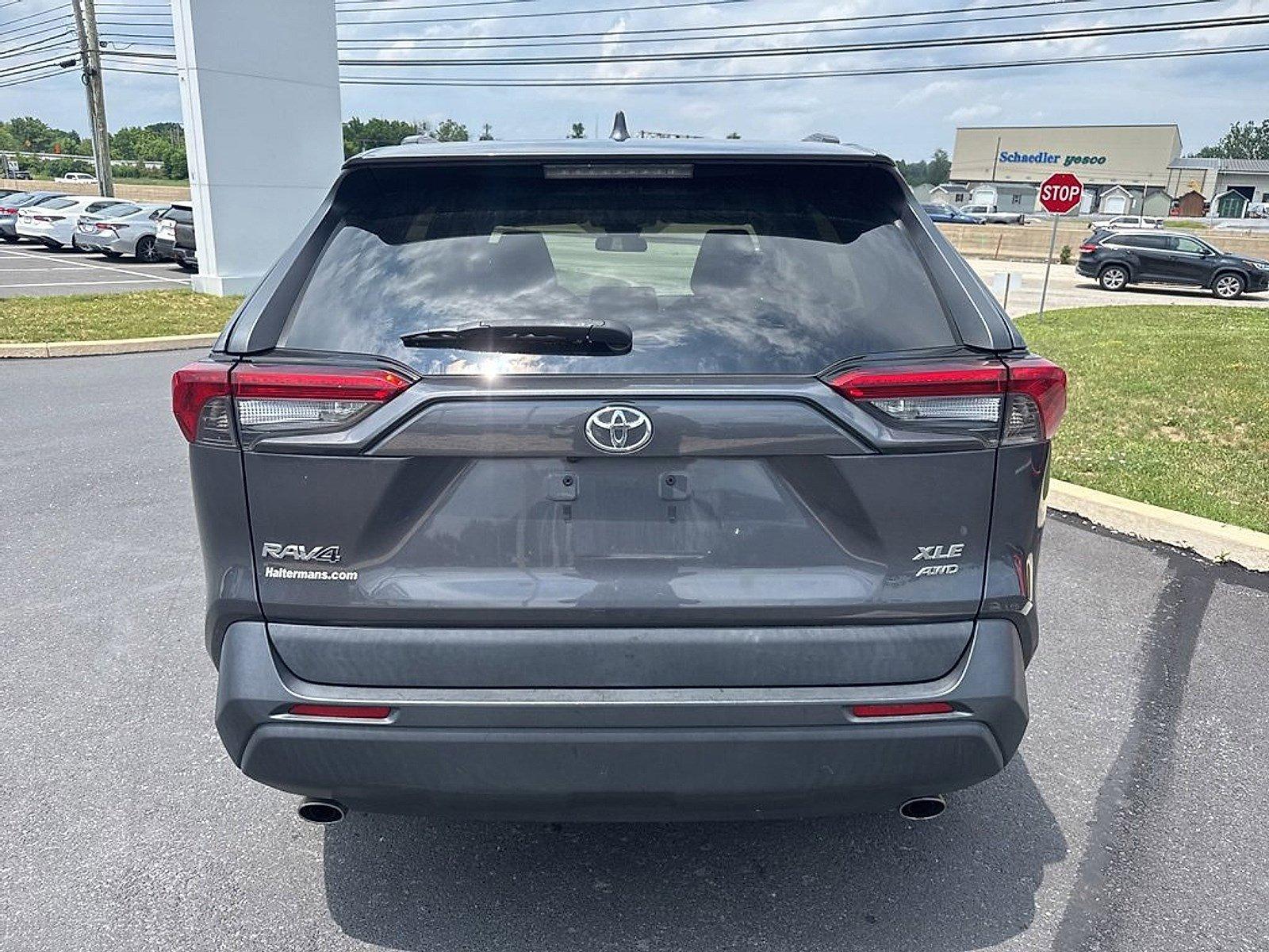 2019 Toyota RAV4 Vehicle Photo in Harrisburg, PA 17111