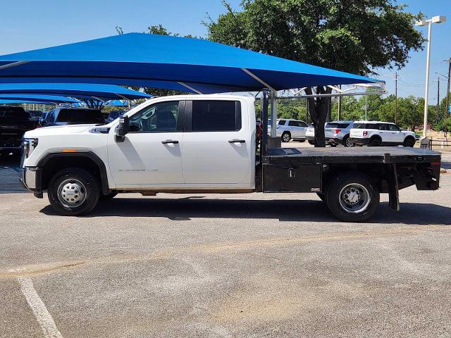 2024 GMC Sierra 3500 HD CC Vehicle Photo in DENTON, TX 76210-9321