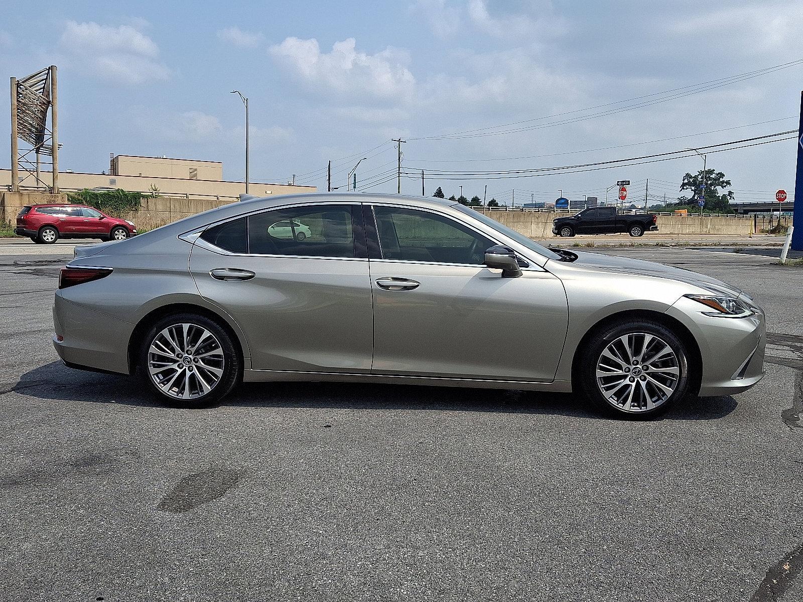 2019 Lexus ES 350 Vehicle Photo in Harrisburg, PA 17111
