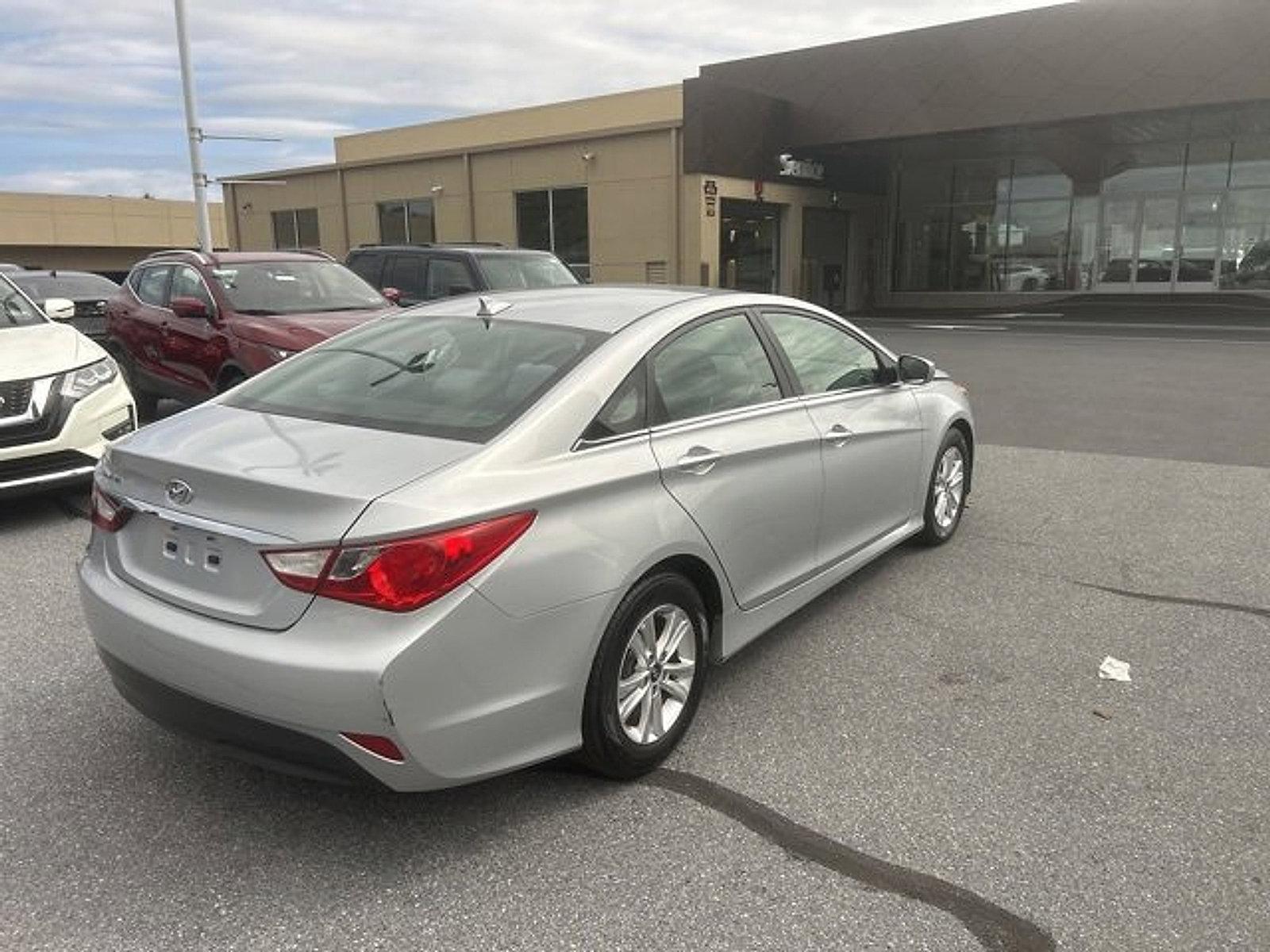 2014 Hyundai SONATA Vehicle Photo in Harrisburg, PA 17111