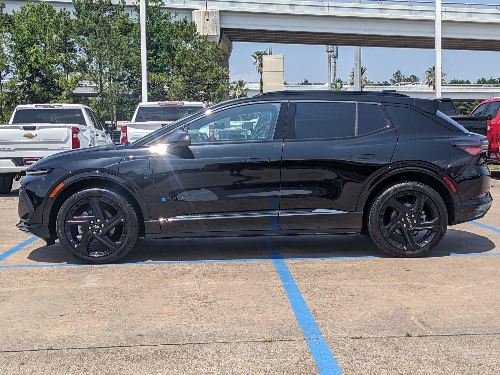 2024 Chevrolet Equinox EV Vehicle Photo in HOUSTON, TX 77034-5009