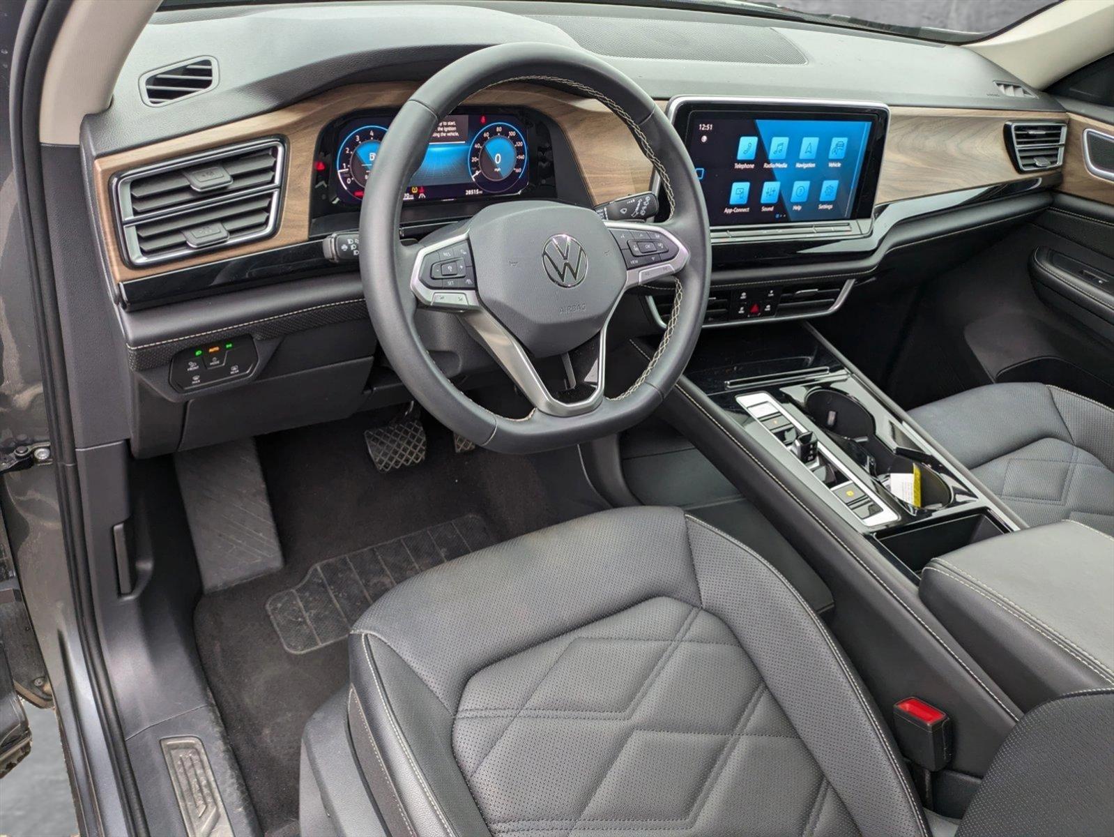 2024 Volkswagen Atlas Vehicle Photo in Spokane Valley, WA 99212