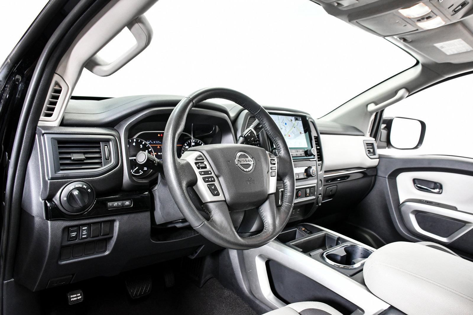 2022 Nissan Titan Vehicle Photo in DALLAS, TX 75235