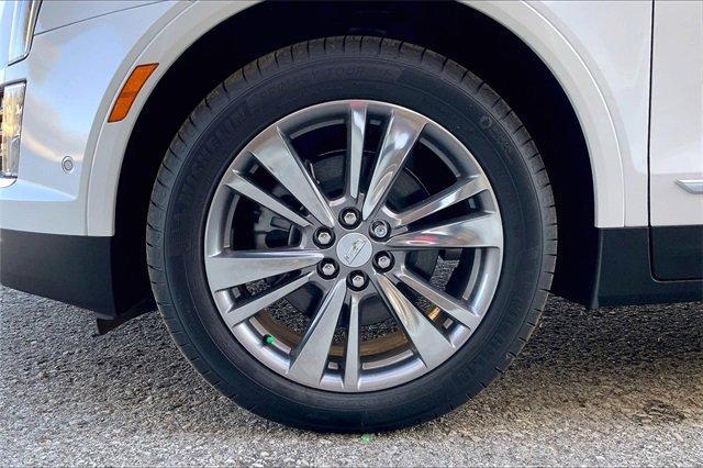 2025 Cadillac XT5 Vehicle Photo in TOPEKA, KS 66609-0000