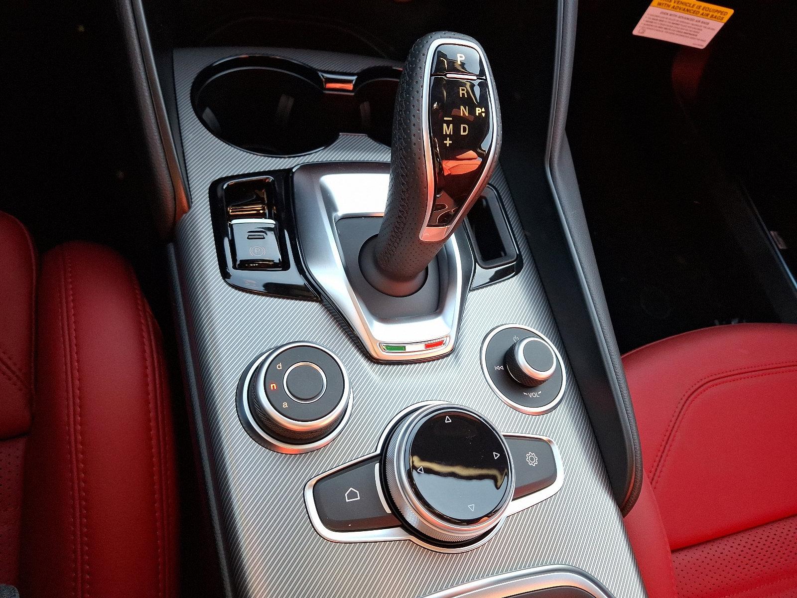 2025 Alfa Romeo Giulia Vehicle Photo in Mechanicsburg, PA 17050