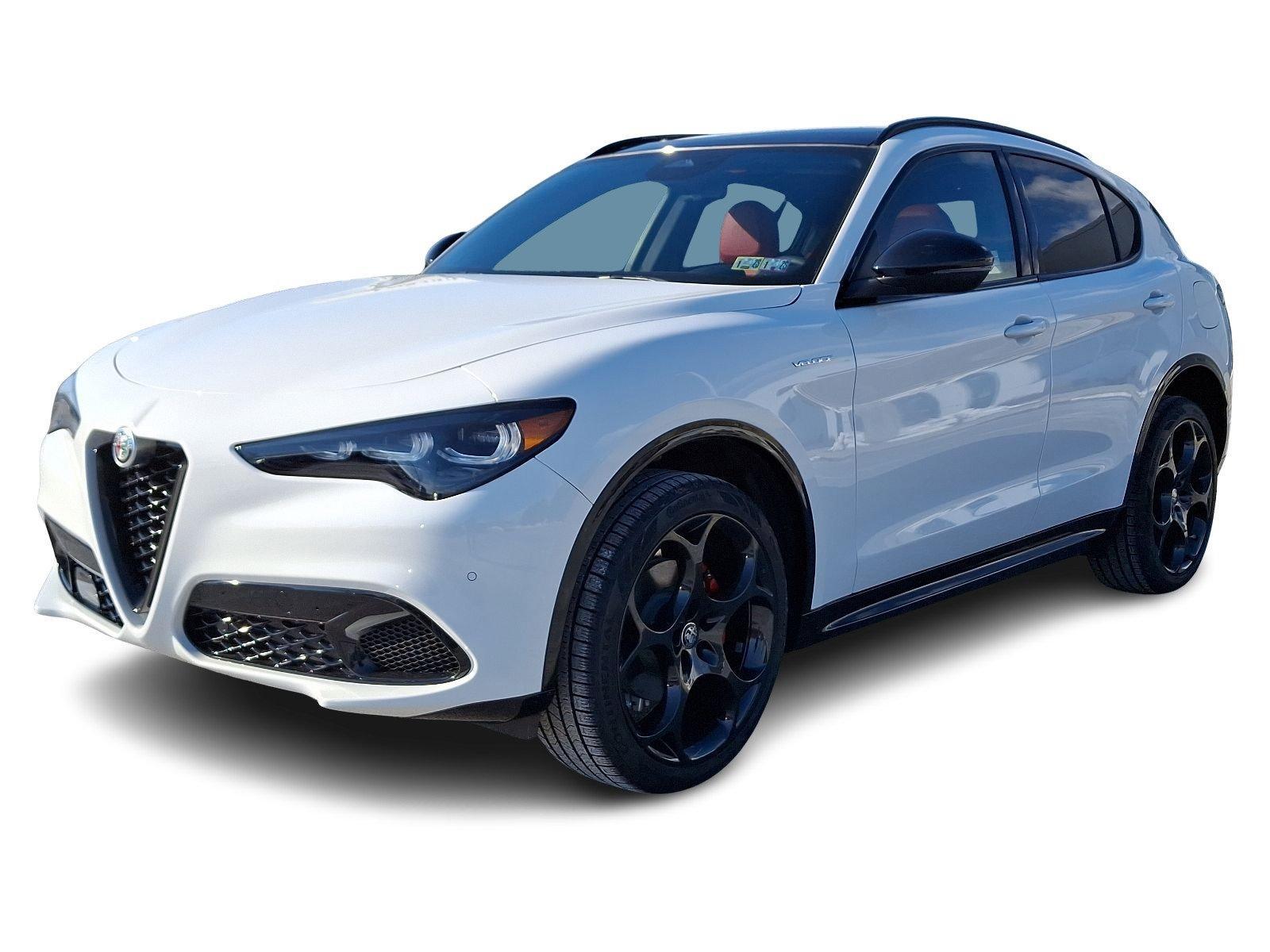 2025 Alfa Romeo Stelvio Vehicle Photo in Mechanicsburg, PA 17050