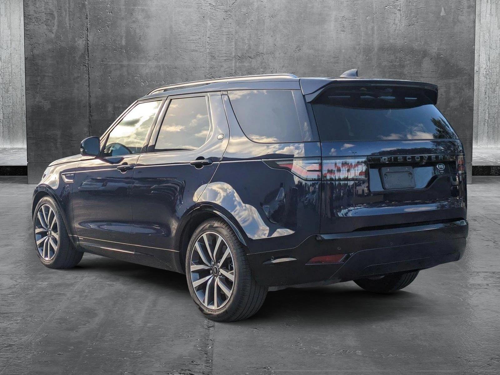 2022 Land Rover Discovery Vehicle Photo in WEST PALM BEACH, FL 33407-3296