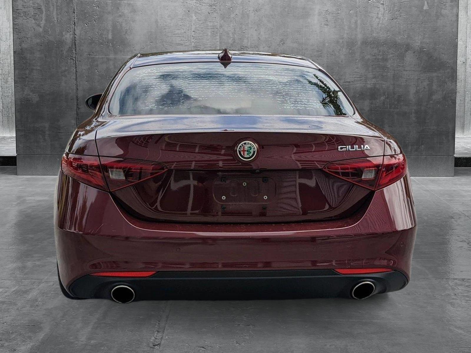 2019 Alfa Romeo Giulia Vehicle Photo in Pompano Beach, FL 33064