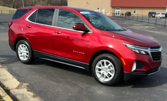 Used 2022 Chevrolet Equinox LT with VIN 3GNAXKEVXNL124181 for sale in Hillsboro, OH