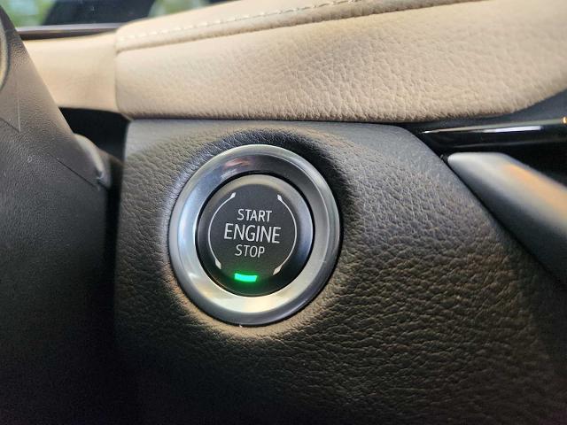 2025 Cadillac XT4 Vehicle Photo in HOUSTON, TX 77079