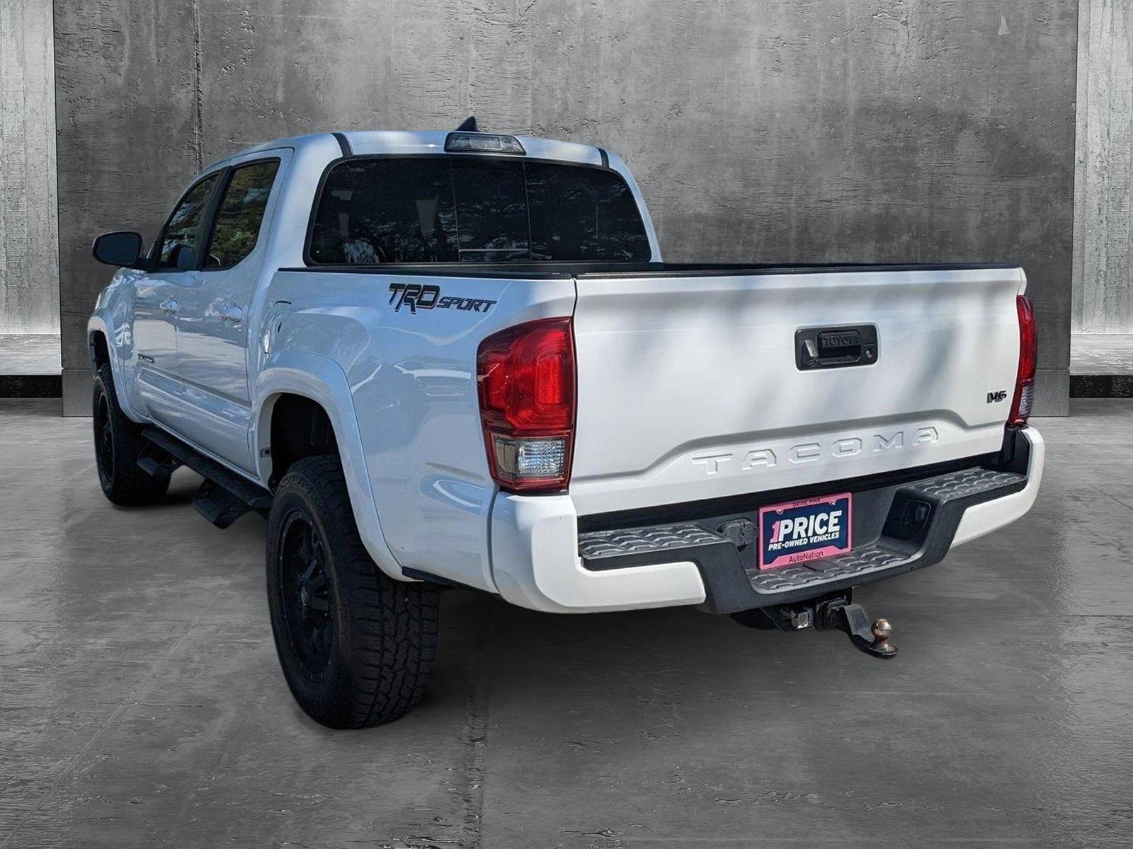 2017 Toyota Tacoma Vehicle Photo in Jacksonville, FL 32256