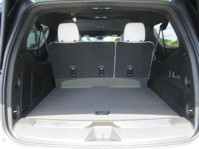 2025 Chevrolet Suburban Vehicle Photo in LEESBURG, FL 34788-4022