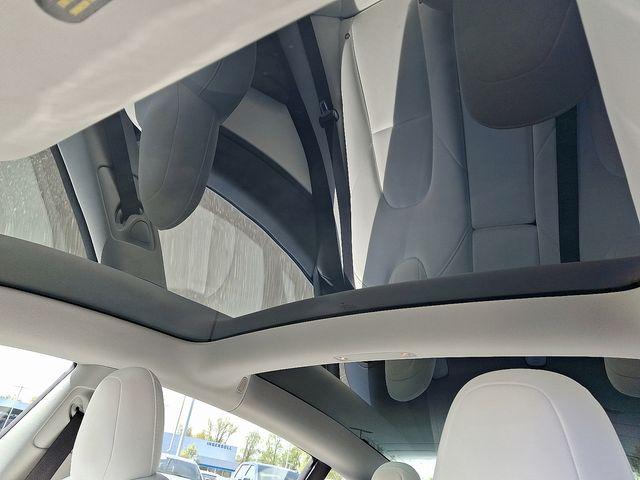 2018 Tesla Model 3 Vehicle Photo in DANBURY, CT 06810-5034