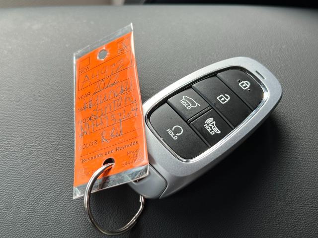 2022 Hyundai SANTA FE Vehicle Photo in Green Bay, WI 54304