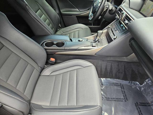 2020 Lexus IS 350 Vehicle Photo in FORT WORTH, TX 76132
