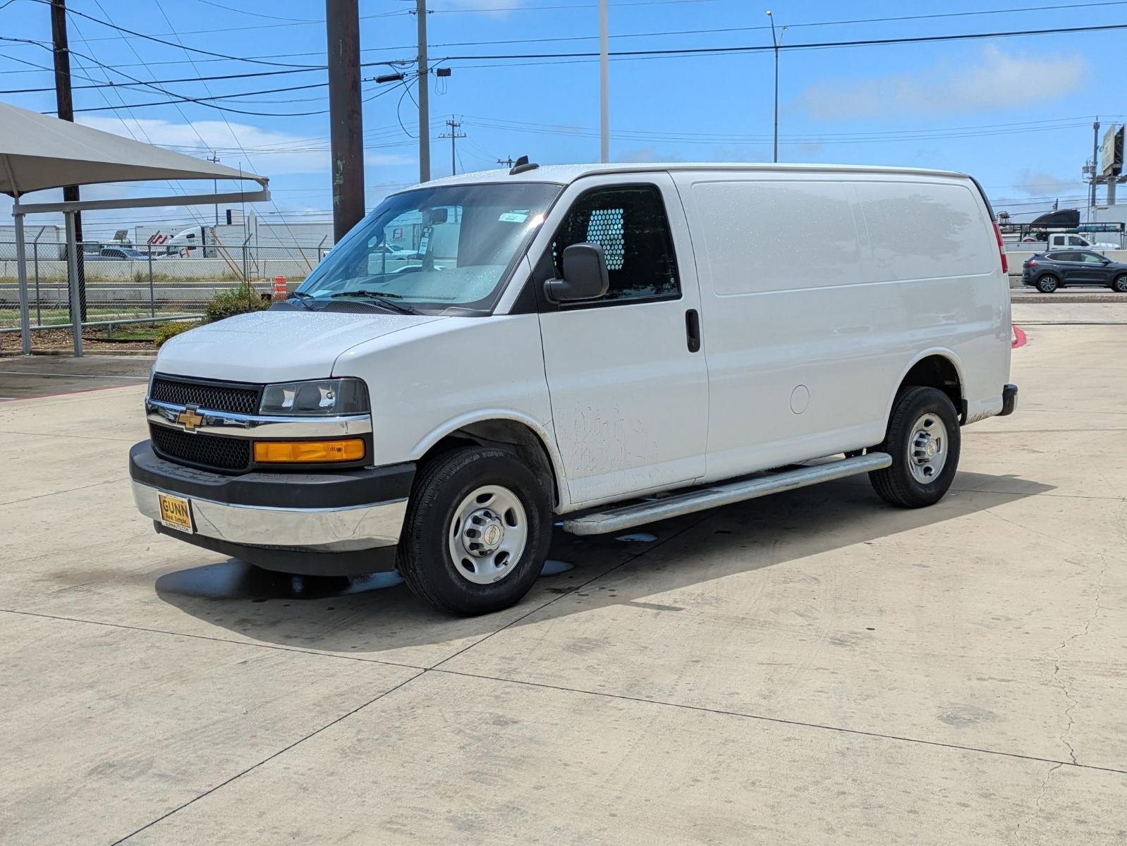2023 Chevrolet Express Cargo 2500 Vehicle Photo in SELMA, TX 78154-1460