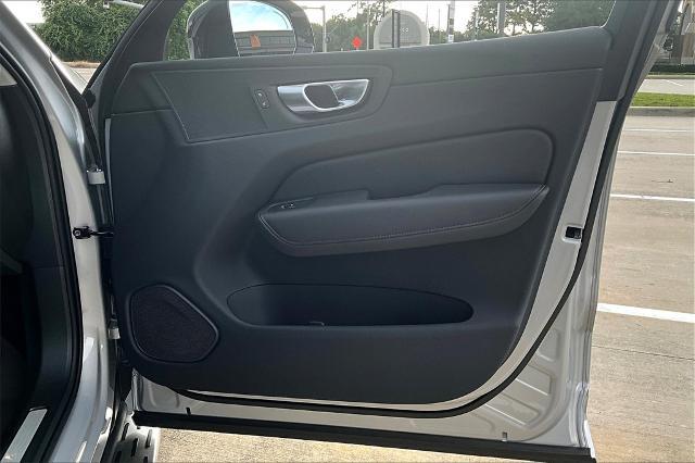 2025 Volvo XC60 Vehicle Photo in Houston, TX 77007