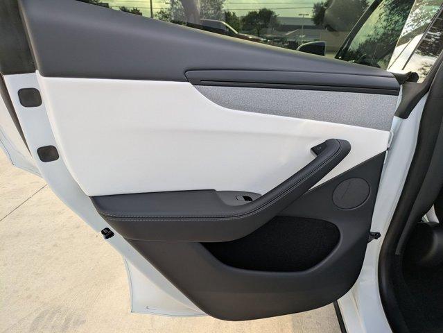 2026 Tesla Model Y Vehicle Photo in SELMA, TX 78154-1460