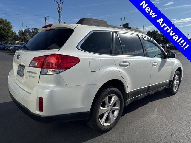 2013 Subaru Outback Vehicle Photo in Puyallup, WA 98371