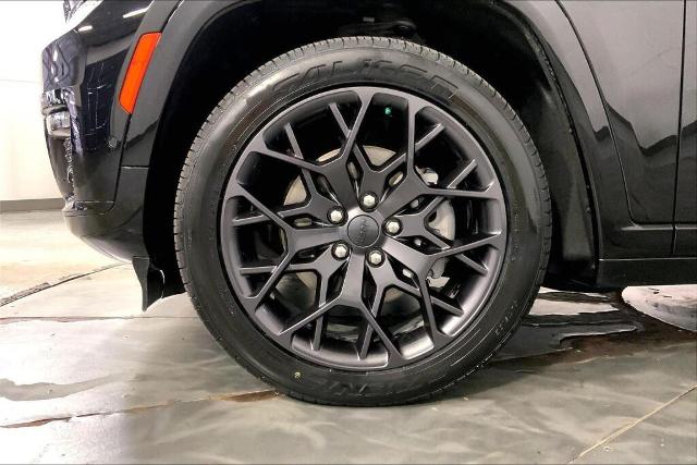 2024 Jeep Grand Cherokee L Vehicle Photo in Kansas City, MO 64114