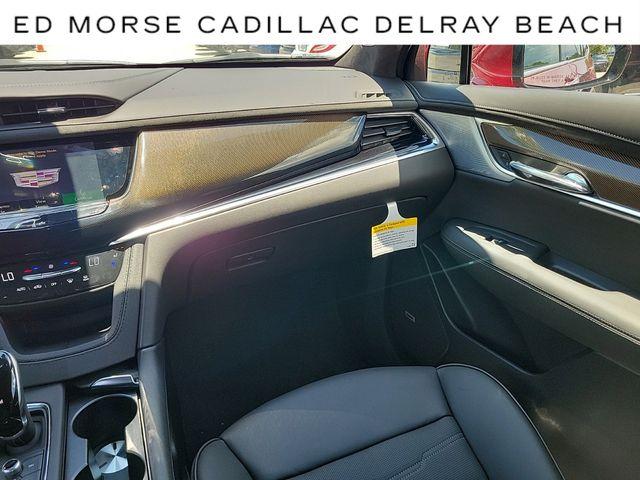 2024 Cadillac XT6 Vehicle Photo in DELRAY BEACH, FL 33483-3294