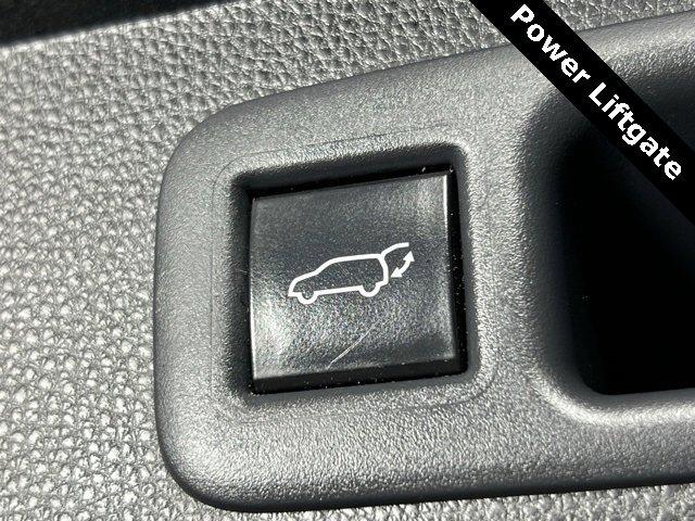 2022 Toyota Highlander Vehicle Photo in HARRISONBURG, VA 22801-8763