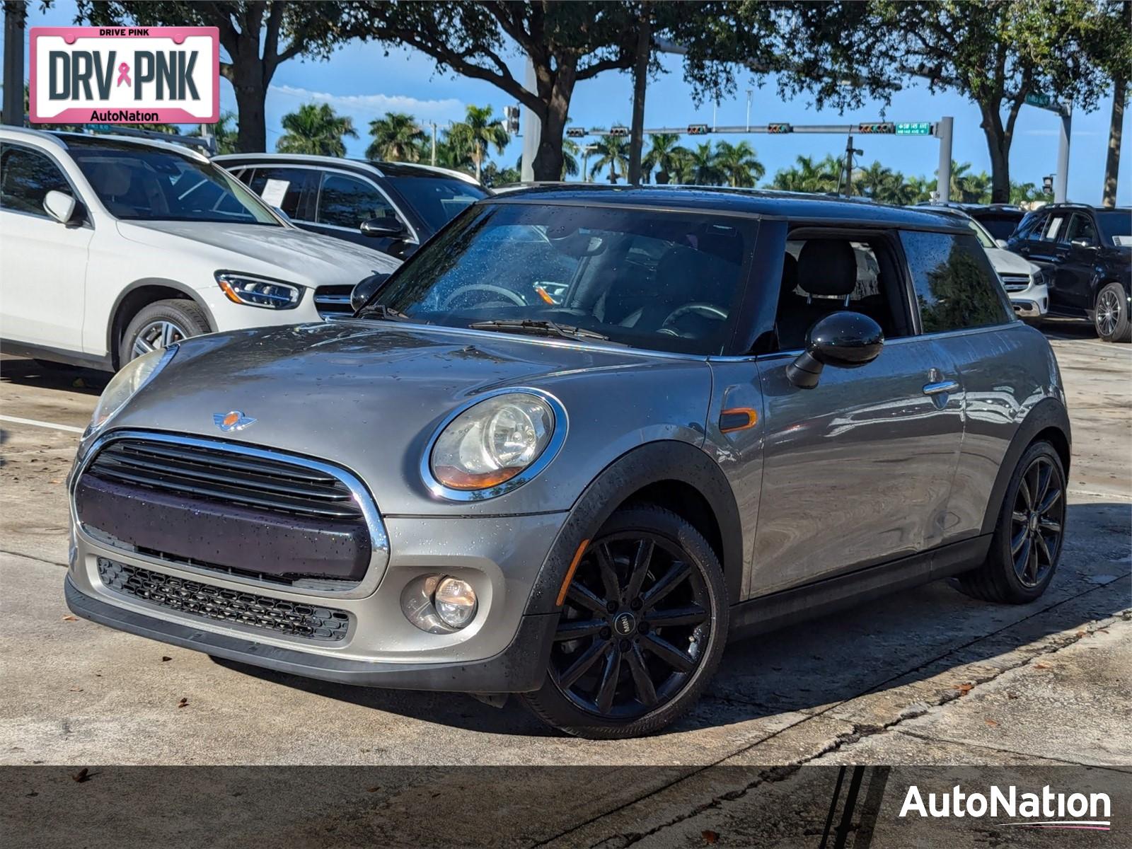 2018 MINI Cooper Hardtop 2 Door Vehicle Photo in Pembroke Pines , FL 33084